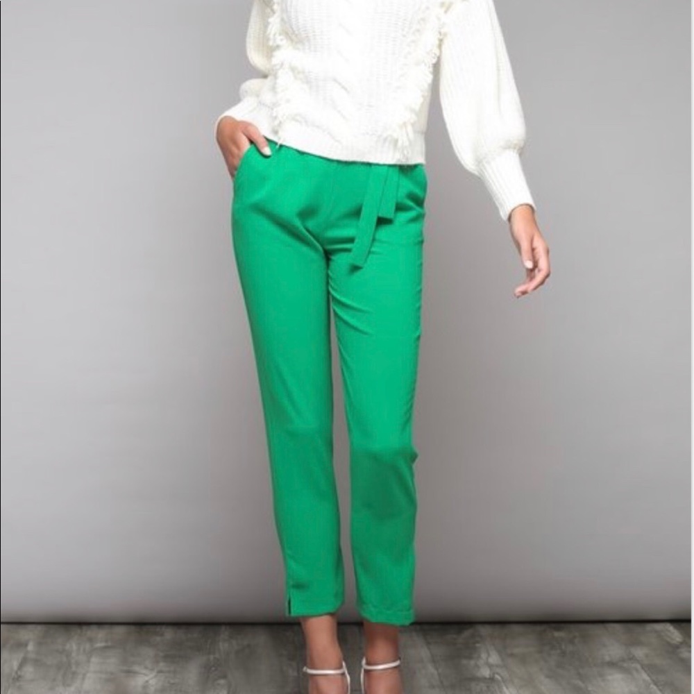 GREEN TIE FRONT PANTS 👖